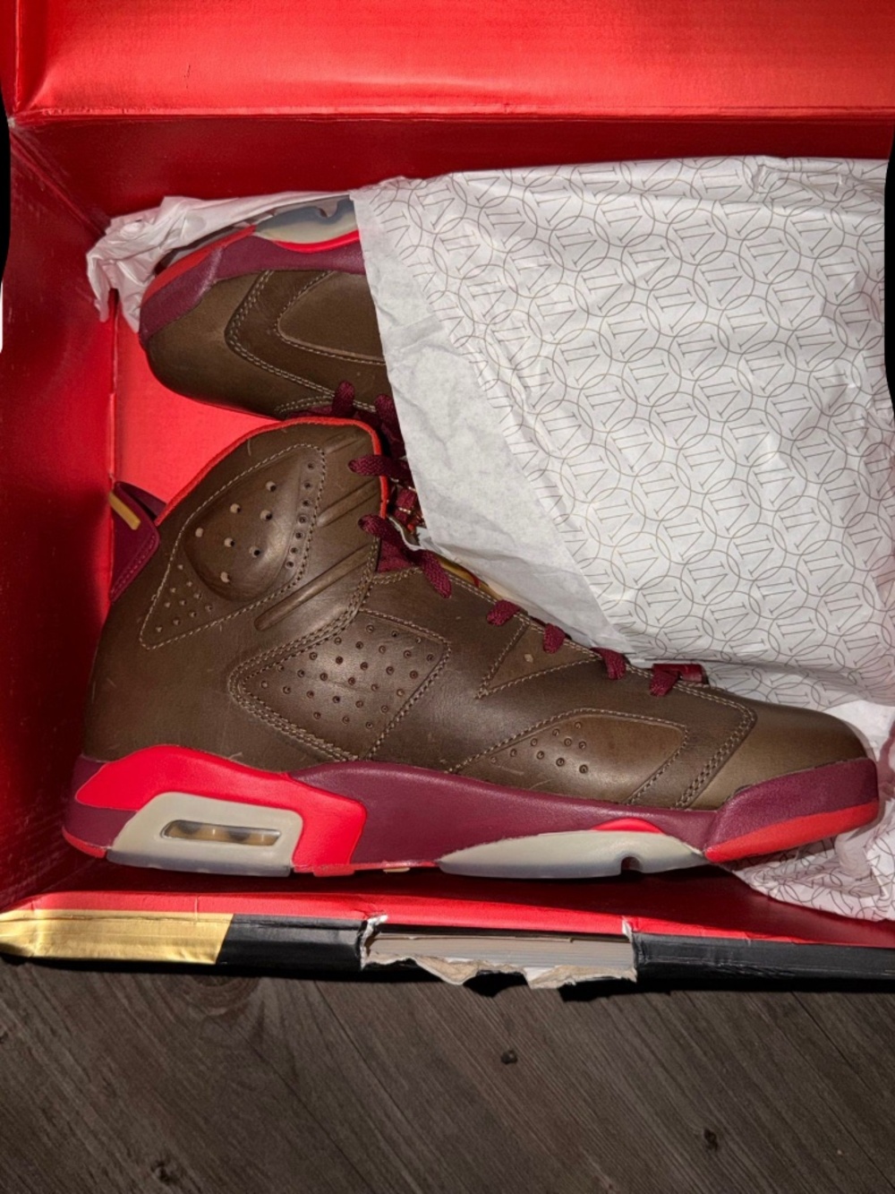 Jordan champagne 6